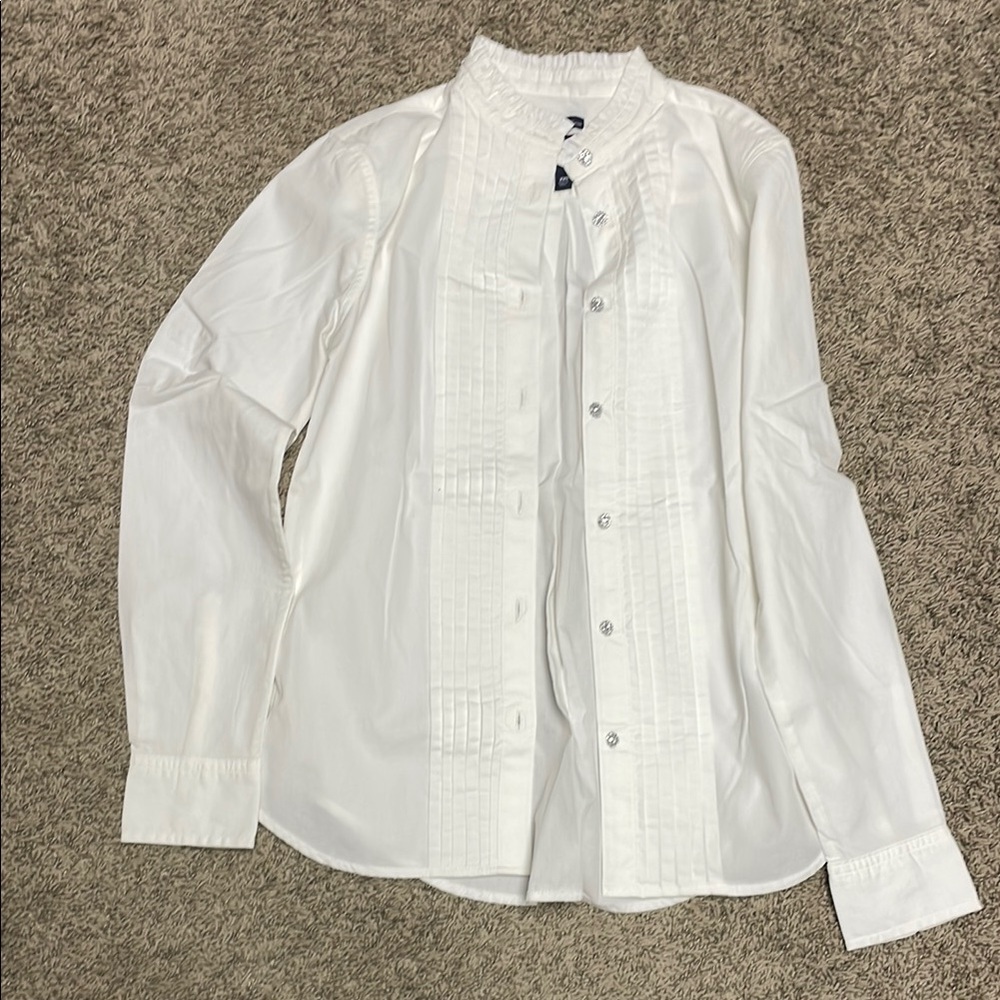 Women’s White Button-Up Shirt